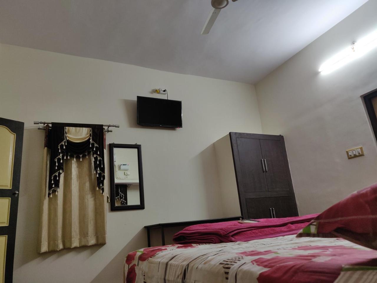Hotel Srb Residency Tiruvannāmalai Zewnętrze zdjęcie